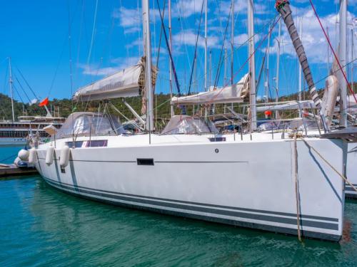 Sailing yacht Hanse 445 available for charter in Fethiye