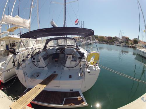 Segelyacht Hanse 445 chartern in Kastel Gomilica