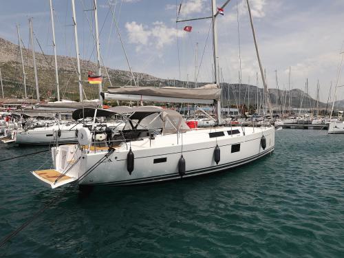 Segelyacht Hanse 455 Yachtcharter in Sibenik
