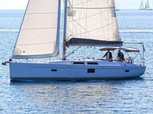 Sailing boat Hanse 455 for hire in Alimos Marina Kalamaki