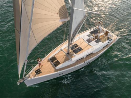 Sailboat Hanse 458 available for charter in Lavrio
