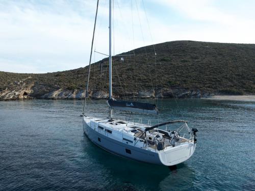Segelboot Hanse 458 Yachtcharter in Lavrio