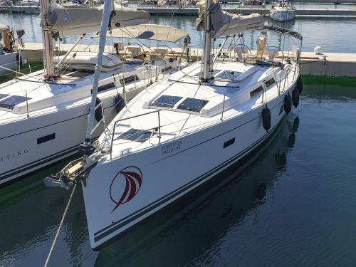 Segelboot Hanse 458 chartern in Marina Dalmacija