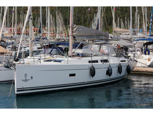 Sailing yacht Hanse 458 for rent in Marmaris