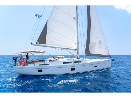 Segelyacht Hanse 458 Yachtcharter in Gouvia Marina