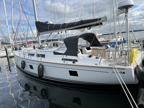 Yacht Hanse 458 for rent in Saltsjobaden