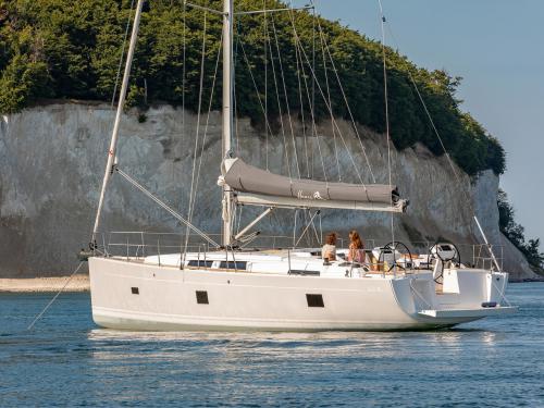 Sailing yacht Hanse 458 for rent in Biograd na Moru
