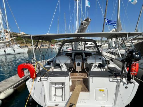 Yacht Hanse 458 available for charter in Lefkas