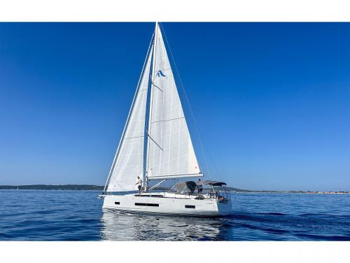 Yacht Hanse 460 for rent in Cogolin