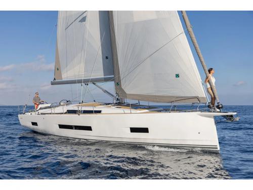 Sailing yacht Hanse 460 available for charter in Lefkas