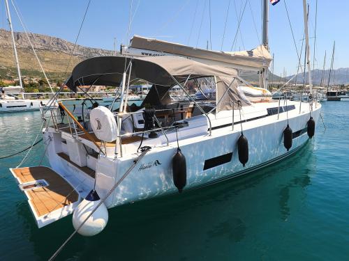 Yacht Hanse 460 Yachtcharter in Kastel Gomilica