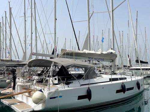 Segelboot Hanse 460 Yachtcharter in Kastel Gomilica
