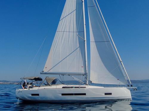 Segelyacht Hanse 460 chartern in Cogolin