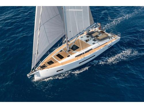 Yacht Hanse 460 available for charter in Athens