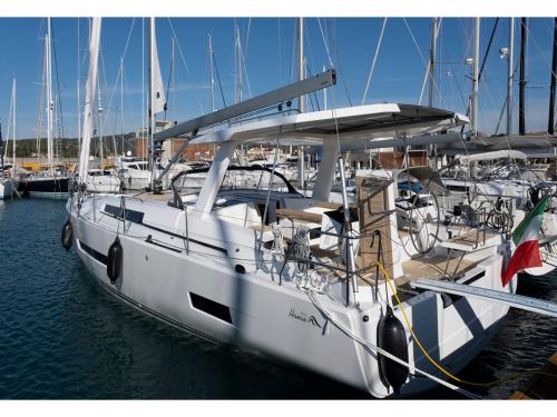 Yacht Hanse 460 for charter in Rosignano Solvay