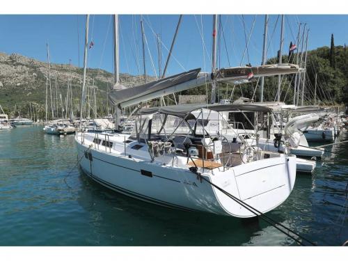 Yacht Hanse 505 available for charter in Rogoznica