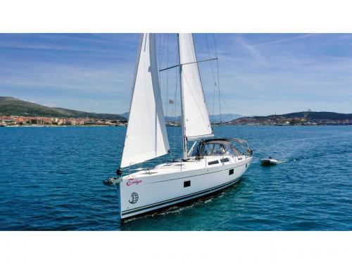 Sailing yacht Hanse 508 available for charter in Seget