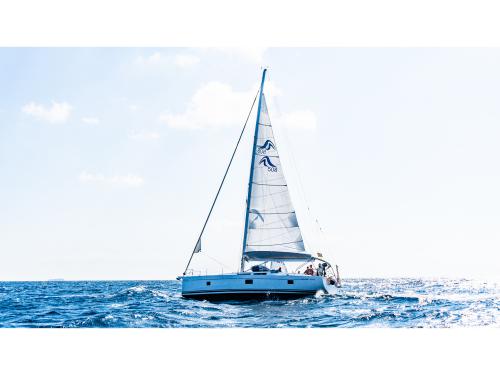 Sailboat Hanse 508 for charter in Lavrio