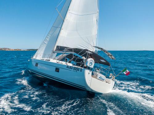 Sailing boat Hanse 508 available for charter in Cannigione