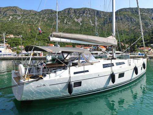 Yacht Hanse 508 chartern in Komolac