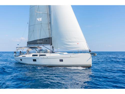 Sailboat Hanse 508 for hire in Athens
