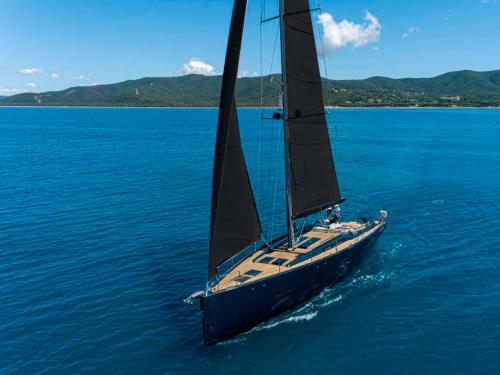 Sailing yacht Hanse 575 for rent in Marina di Portisco