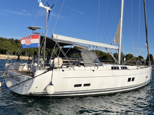 Sailing boat Hanse 575 for rent in Pula