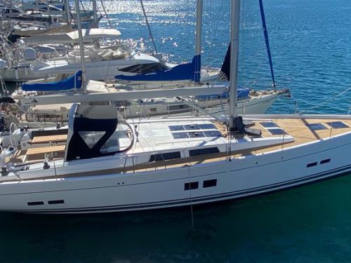 Yacht Hanse 575 for hire in Pula