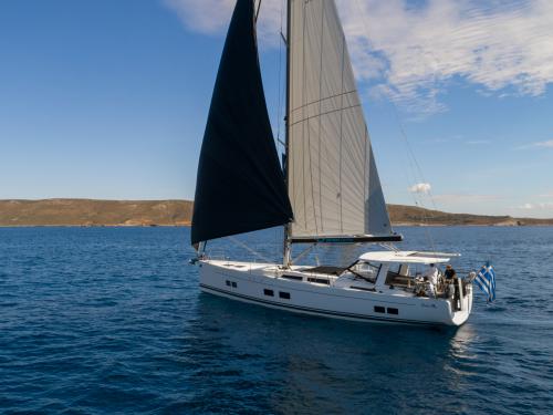 Yacht Hanse 588 for rent in Port Lavrio