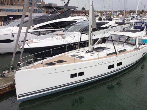 Yacht Hanse 588 for rent in Alimos Marina Kalamaki