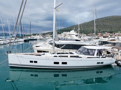 Sailing yacht Hanse 588 for hire in Biograd na Moru