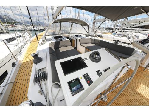 Segelboot Hanse 588 Yachtcharter in Rogoznica