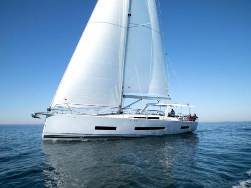 Sailing yacht Hanse 590 available for charter in Marina Pirovac