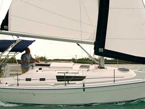 Segelyacht Hunter 31 Yachtcharter in Saint Petersburg