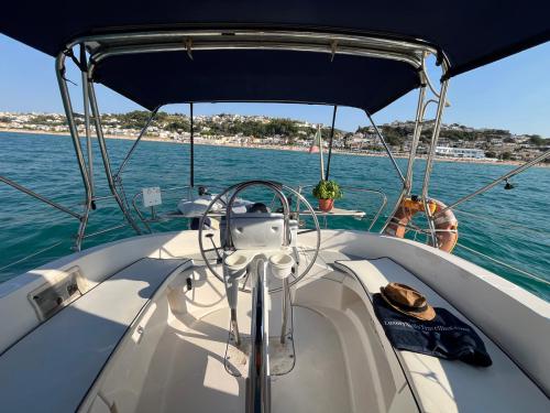 Sailing yacht Hunter 320 for hire in Castellammare del Golfo