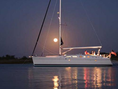 Sailboat Hunter 50 for charter in Vinoy Resort Marina