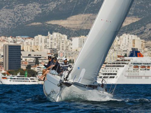 Segelboot Italia 9.98 Yachtcharter in Marina Punat