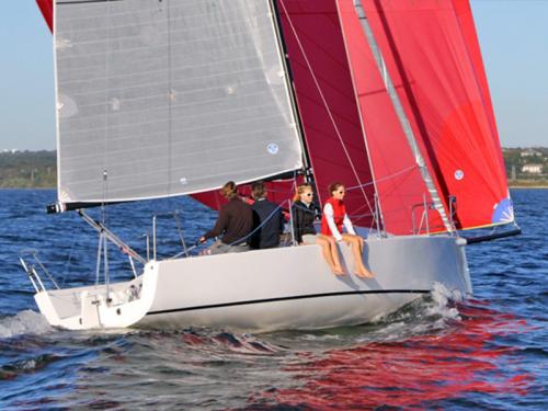 Segelyacht J 88 Yachtcharter in La Rochelle