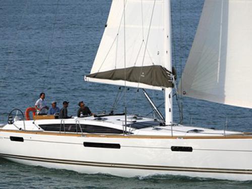 Segelboot Jeanneau 53 Yachtcharter in Saint Petersburg