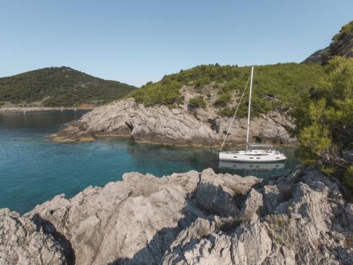 Yacht Jeanneau 54 Yachtcharter in Marina Seget Donji