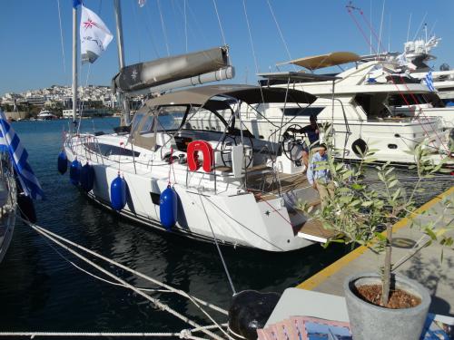 Segelyacht Jeanneau 54 chartern in Volos