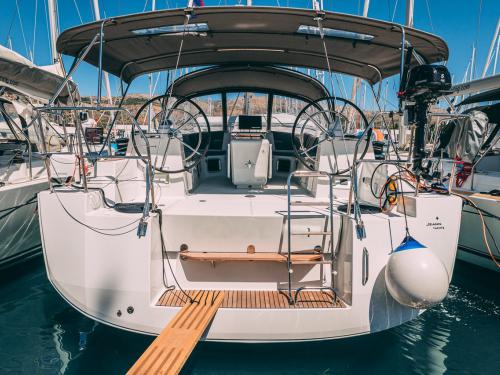 Sailing yacht Jeanneau 54 for charter in Seget