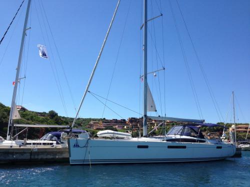 Yacht Jeanneau 57 available for charter in Golfo Aranci