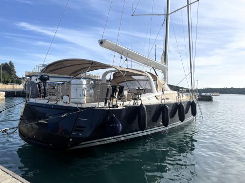 Sailing yacht Jeanneau 64 for hire in Pula