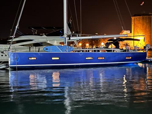 Yacht Kufner 54 available for charter in Salerno