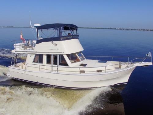 Segelyacht Mainship 390 Trawler Yachtcharter in Rock Hall Segelyacht Mainship 390 Trawler Yachtcharter in Rock Hall