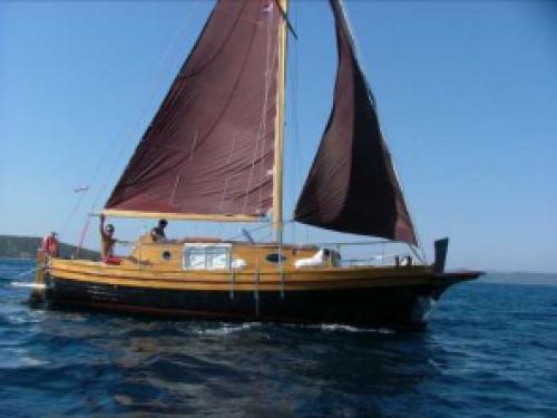 39ft Luxury Yacht for charter in Zadar (Croatia) 39ft Luxury Yacht for charter in Zadar (Croatia)