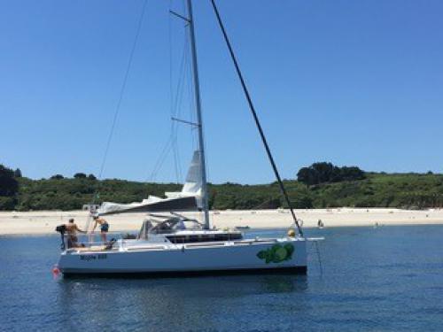 Sailboat Mojito 888 available for charter in Larmor Plage