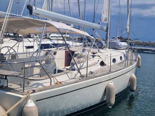 Sailboat Moody 41 for hire in Split