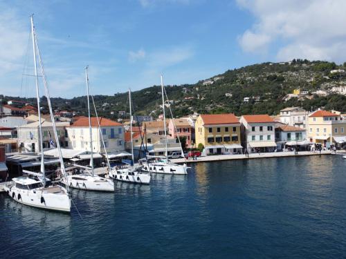 Sailing yacht Moody 54 DS for rent in Gouvia Marina